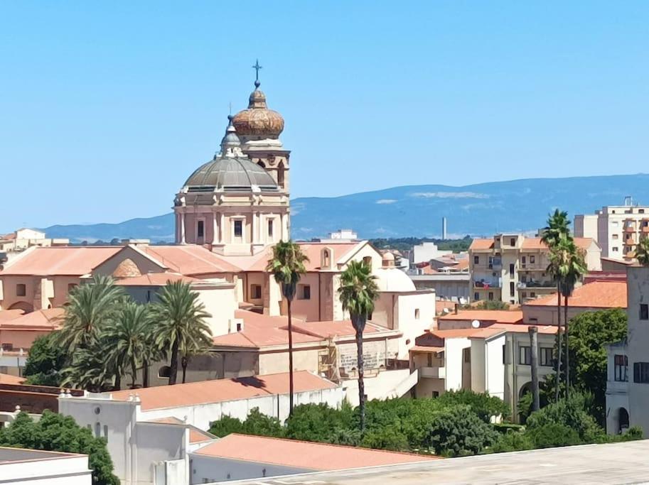 Gentarrubia - A Casa Nel Cuore Della Citta Oristano Dış mekan fotoğraf